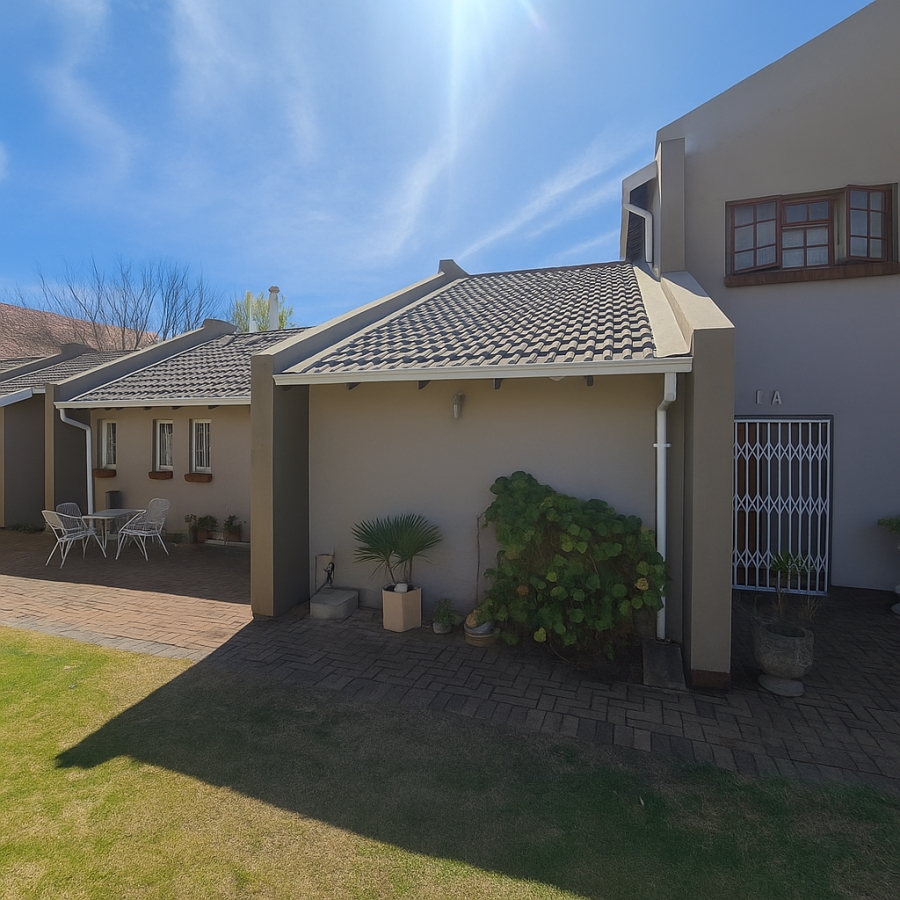 5 Bedroom Property for Sale in Ladybrand Free State